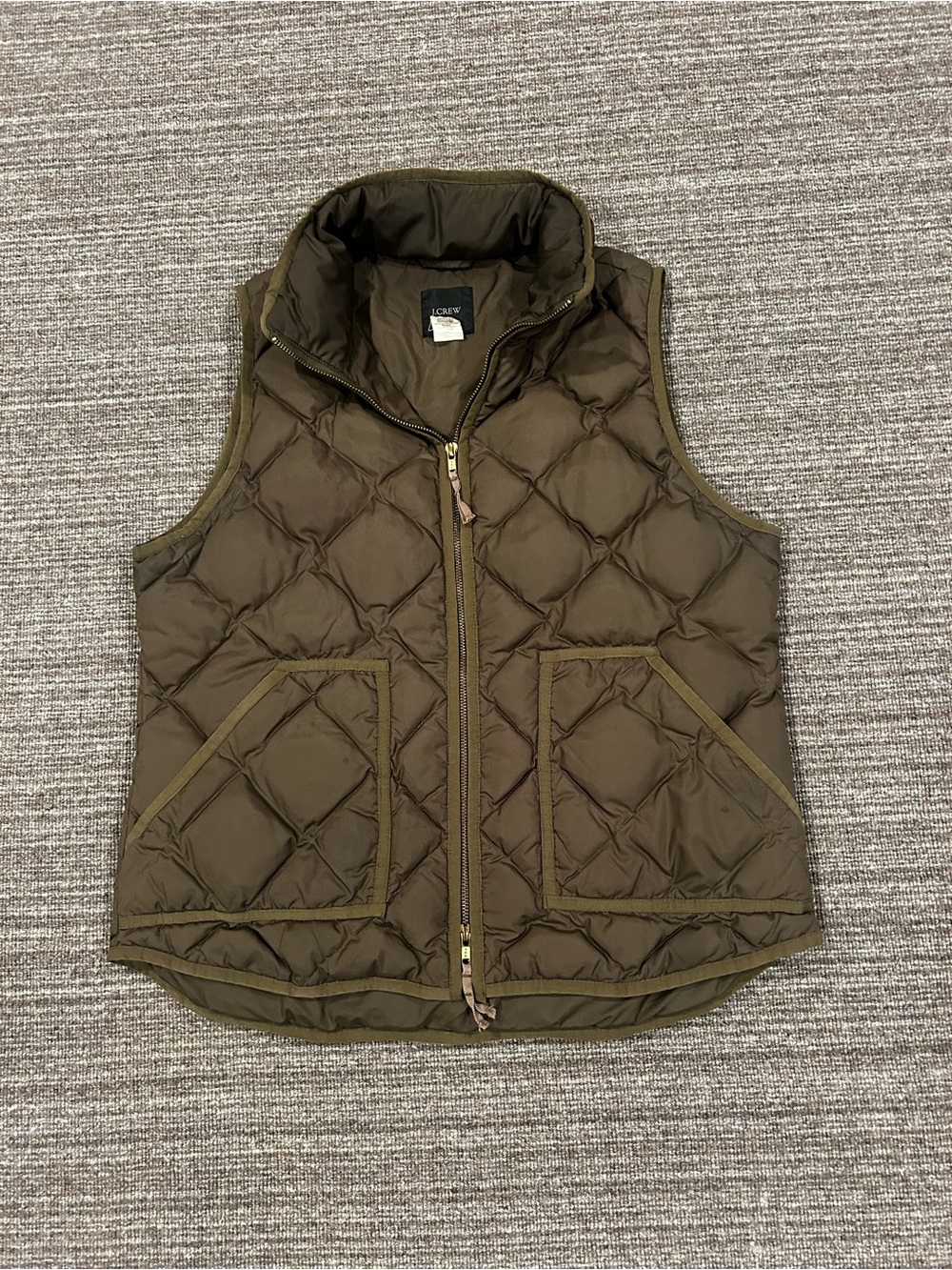 J Crew women’s Quilted Olive Green Puffer Vest
